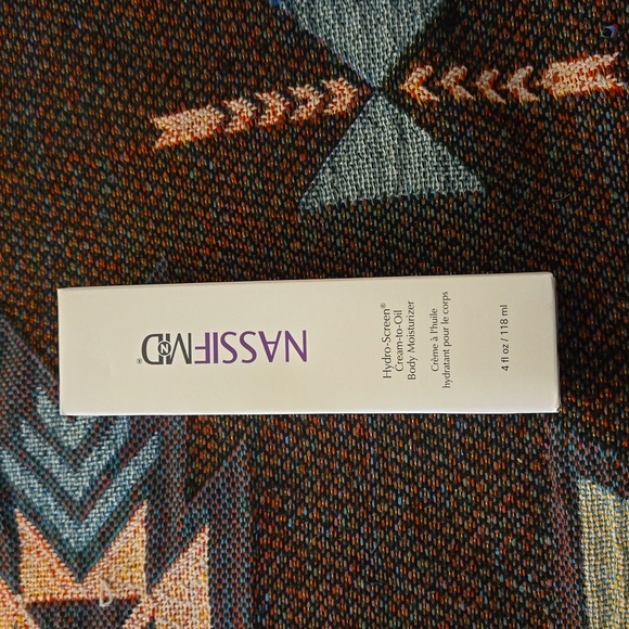NASSIF MD Hydro-Screen Cream to Oil Moisturizer NIB - Picture 2 of 11